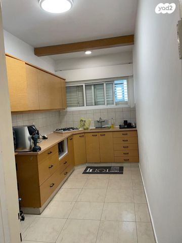 דירה, הדגל העברי 1, כצנלסון, ראשון לציון