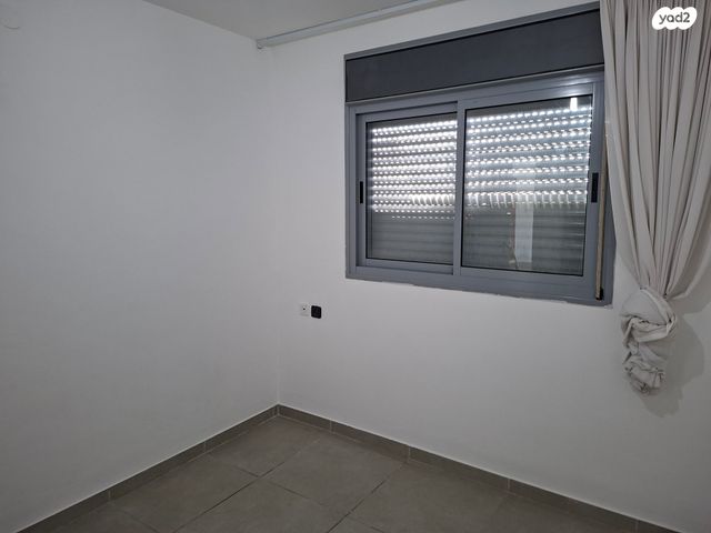 דירה, משה ברזני 27, הבנים, קרית גת