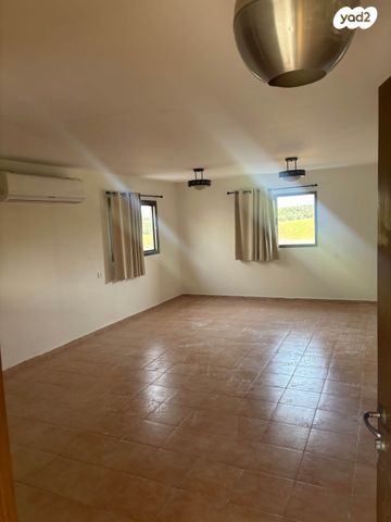 בית פרטי/ קוטג', תאנה 19, לוזית, לוזית