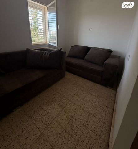 דירה, הנרי מלכה 268, שיכון שלוש קומות, דימונה