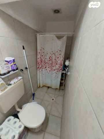 דירה, הרב קוק 2, שיכון ד, טבריה