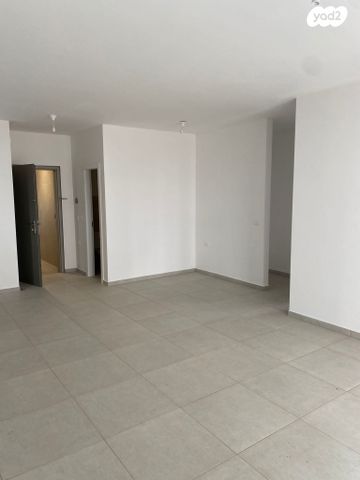 דירה, הצבר 21, נרקיסים, ראשון לציון