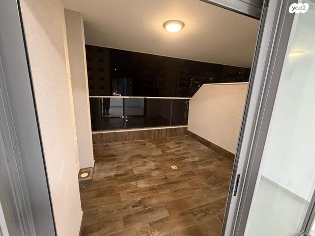 דירה, דרך ארץ 11, עיר היין, אשקלון