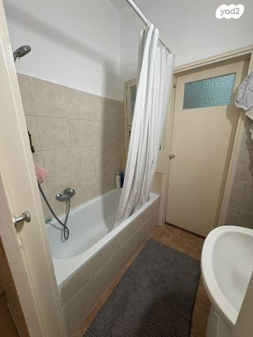 דירה, הדגל העברי 1, כצנלסון, ראשון לציון