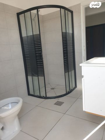 יחידת דיור, 200 1, משואה, משואה