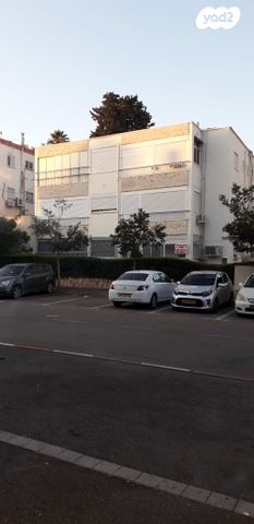 דירה, נחמיה 18, נווה שאנן, חיפה