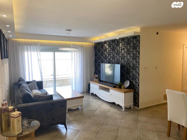 דירה, הארבעה 40, פסגת זאב, ירושלים