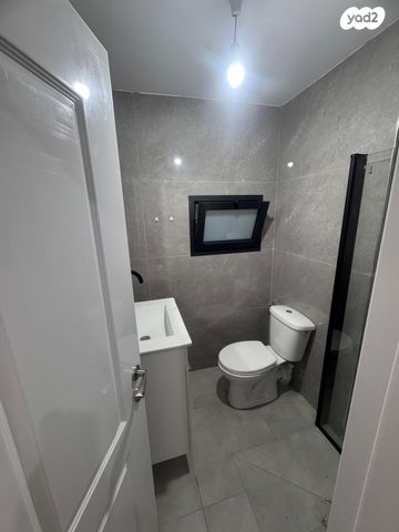 דירה, יוסף 3, הדר מרכז, חיפה