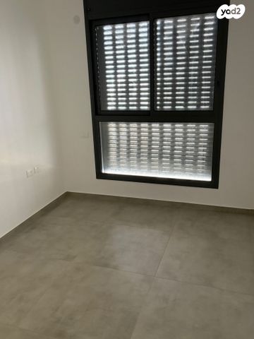 דירה, אמנון ליפקין שחק 4, נוף הטיילת, נתניה