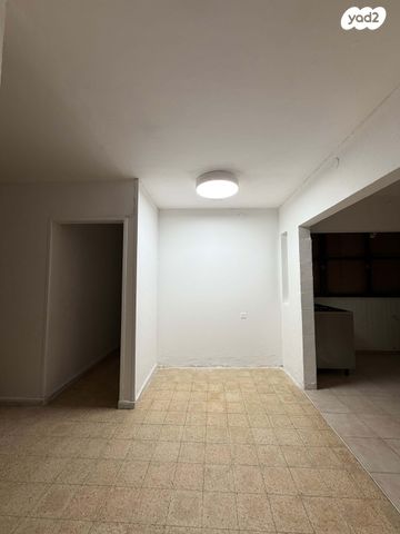 דירה, ניצנים 8, נווה אלונים, אשקלון