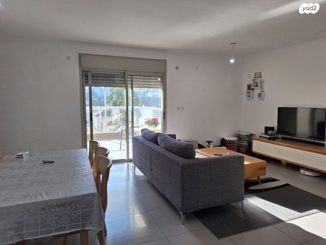 דירה, רמת הגולן 20, רובע ה', אריאל