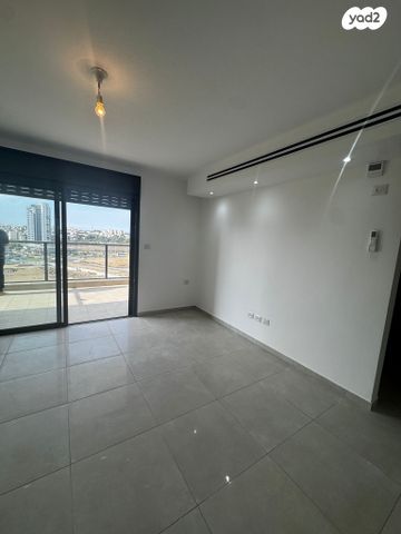 עין הנצי"ב 9