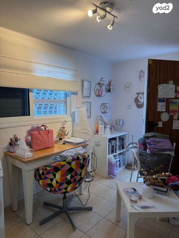 דירה, יצחק בשביס זינגר 9, קרית חתני פרס נובל, ראשון לציון