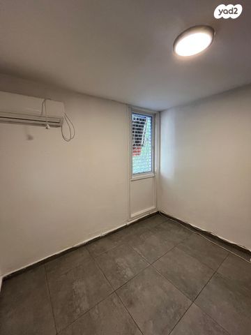 דירה, דרך מצדה 20, שכונה ד', באר שבע