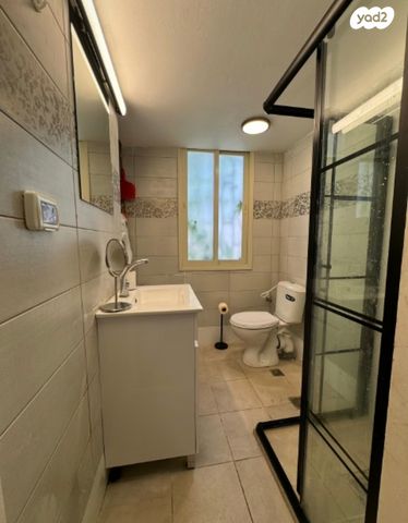 דירה, נחלת בנימין 11, לב תל אביב, לב העיר צפון, תל אביב יפו