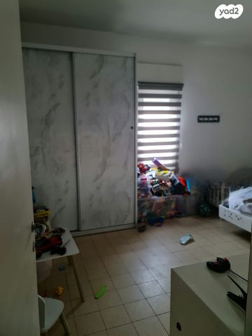 דירה, שדרות קוגל 26, גרין ועם, חולון