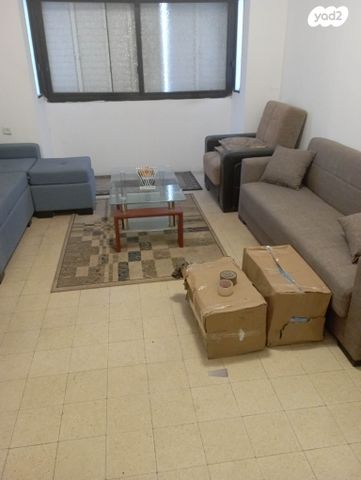 דירה, הלוחמים 3, גרין ועם, חולון