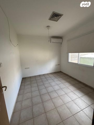 בית פרטי/ קוטג', ברל כצנלסון 67, קרית אליהו גולומב, רעננה