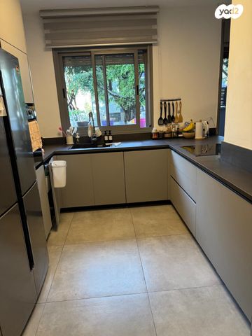 דירת גן, דגל ראובן 62, בר יהודה, פתח תקווה