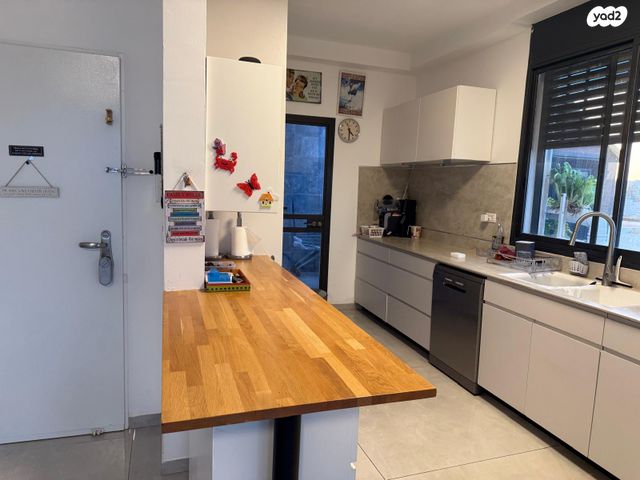 גג/ פנטהאוז, סוקולוב 1, מרכז דרום, רעננה