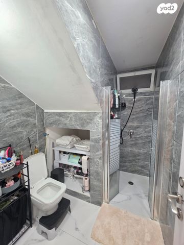 דירת גן, הדקל 16, בני עי''ש, בני עי"ש