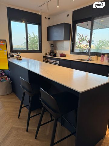 גג/ פנטהאוז, האסיף 2, גן רש"ל, הרצליה