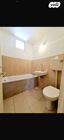 שדרות בן גוריון 8