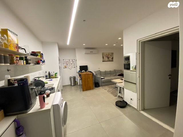 עוזי חיטמן 3