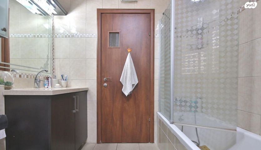 הרב הרצוג 16