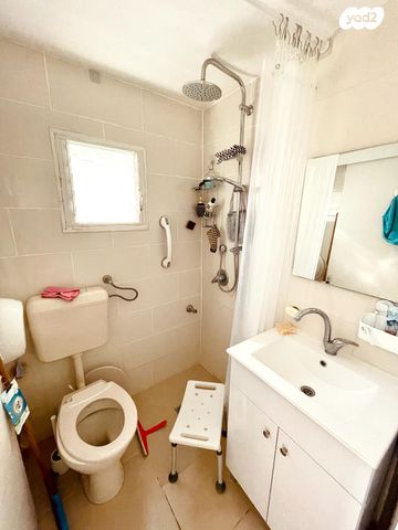 יחידת דיור, החרמון 37, גבעת אוסישקין, נהריה