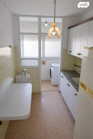 יצחק בן צבי 68