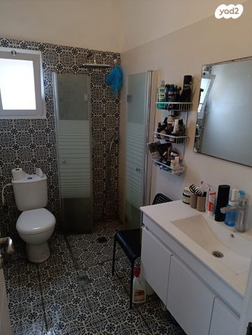 דירה, הרצל 65, שכונת בן גוריון, מרכז העיר ג', רמת גן