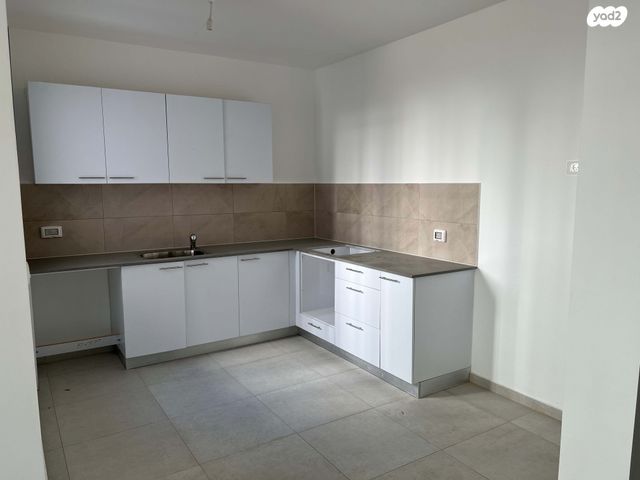 דירה, הצבר 21, נרקיסים, ראשון לציון