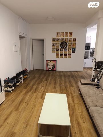 דירה, הרצל 65, שכונת בן גוריון, מרכז העיר ג', רמת גן