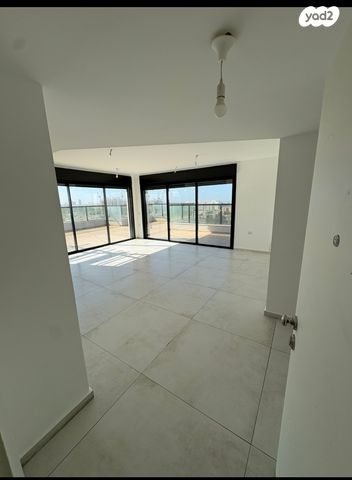 גג/ פנטהאוז, מנחם ארבר 13, נווה עופר, תל כביר, תל אביב יפו