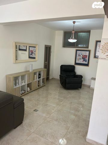 בית פרטי/ קוטג', הנורית 17, גבעת שרת, בית שמש