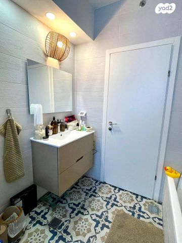 דירה, חרמון 16, נאות שז"ר, יבנה