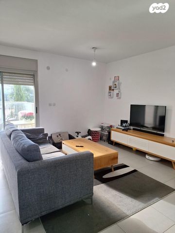 דירה, רמת הגולן 20, רובע ה', אריאל