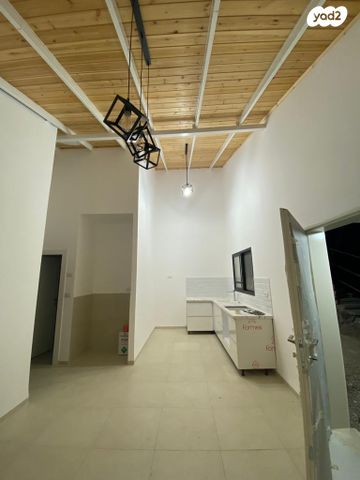 בית פרטי/ קוטג', הרב עוזיאל 79, הראשונים, שלומי