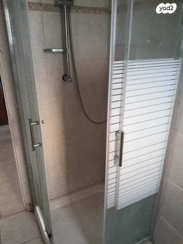 דירה, נחמיה 18, נווה שאנן, חיפה