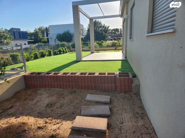 דו משפחתי, סמטת קפלן 1, שאר העיר, קדימה צורן