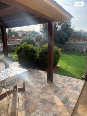 בית פרטי/ קוטג', תאנה 19, לוזית, לוזית