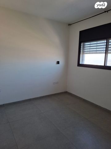 יחידת דיור, מבצע חירם 15, רובע ג', אריאל