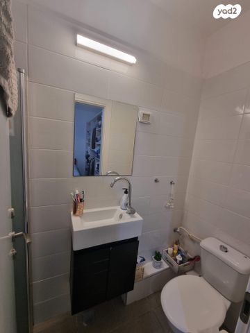 דירה, שדרות בר אילן 24, דרום מערב ותיק, בת ים