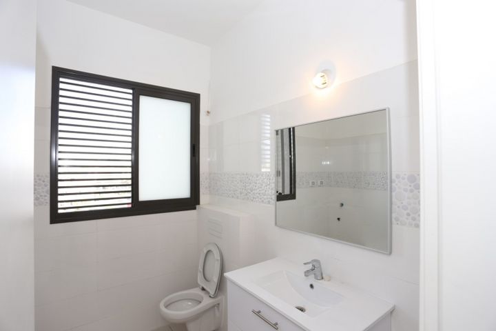 גג/ פנטהאוז, ישראל ב"ק 31, מונטיפיורי, הרכבת, תל אביב יפו