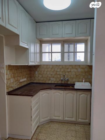 דירה, הרב מיימון 11, רסקו א', חולון