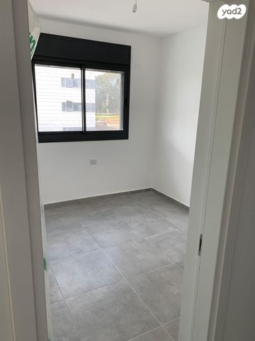 דירה, דולב 15, יצחק שמיר, נהריה