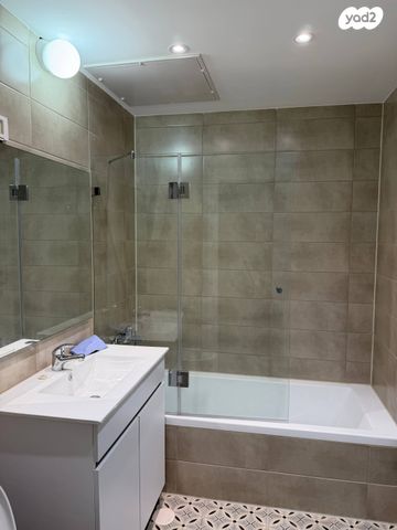 דירה, לאה גולדברג 1, תלמי מנשה, באר יעקב