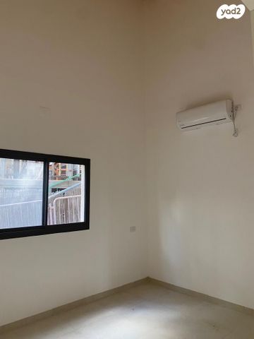 בית פרטי/ קוטג', הרב עוזיאל 79, הראשונים, שלומי