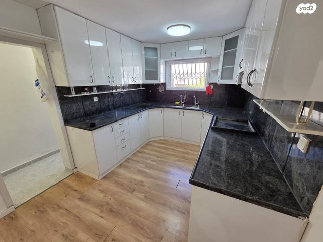 דירה, דב הוז 13, נאות הרצל, נתניה